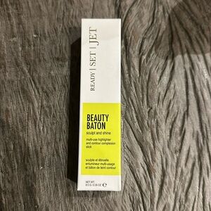 Beauty baton highlighter and contour stick brand new